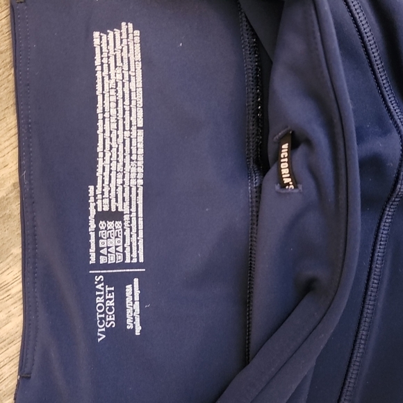 Victoria's Secret Total Knockout leggings - Picture 3 of 7